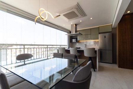 Apartamento à venda com 93m², 2 quartos e 2 vagasVaranda da Sala