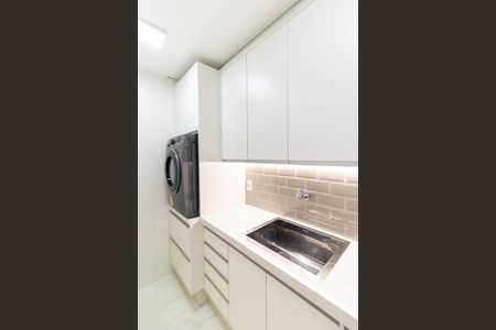 Apartamento à venda com 93m², 2 quartos e 2 vagasLavanderia