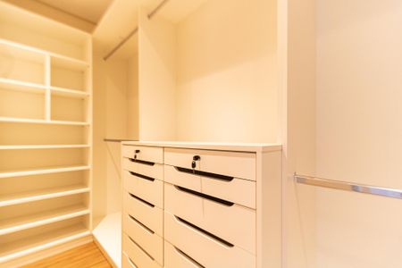Apartamento à venda com 93m², 2 quartos e 2 vagasCloset da Suíte 1