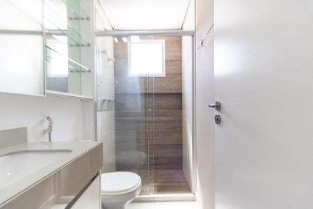 Apartamento à venda com 93m², 2 quartos e 2 vagasBanheiro da Suíte 1