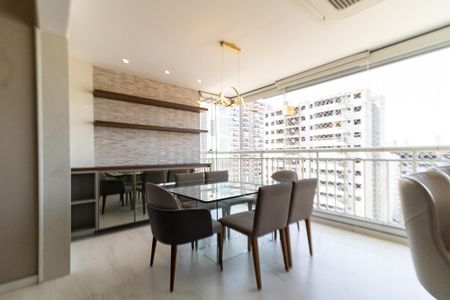 Apartamento à venda com 93m², 2 quartos e 2 vagasVaranda da Sala