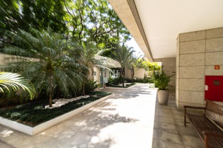 Apartamento à venda com 93m², 2 quartos e 2 vagasEntrada