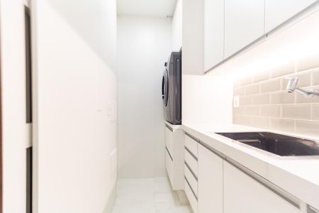 Apartamento à venda com 93m², 2 quartos e 2 vagasLavanderia