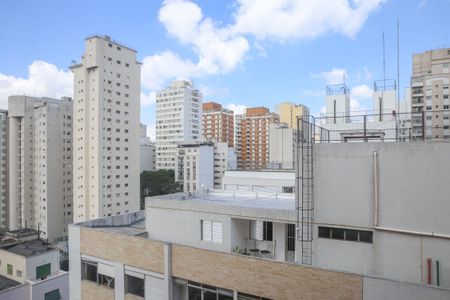 Apartamento à venda com 200m², 3 quartos e 3 vagasVista da Cozinha e Área de Serviço