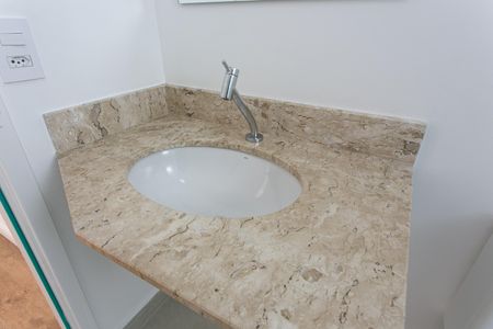 Apartamento à venda com 84m², 3 quartos e 2 vagasBanheiro Social