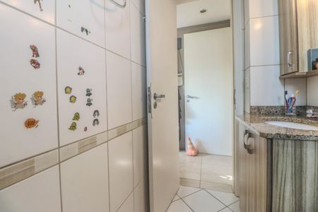 Apartamento à venda com 79m², 2 quartos e 2 vagasBanheiro da Suíte