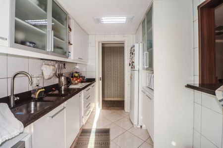 Apartamento à venda com 79m², 2 quartos e 2 vagasCozinha e Área de Serviço