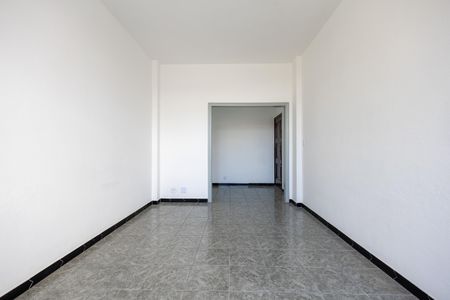 Apartamento para alugar com 90m², 2 quartos e sem vagaSala