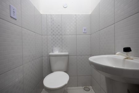 Apartamento para alugar com 90m², 2 quartos e sem vagaBanheiro Social