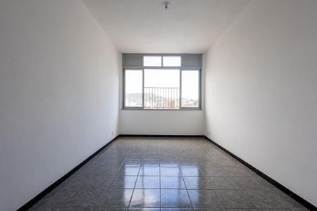 Apartamento para alugar com 90m², 2 quartos e sem vagaSala