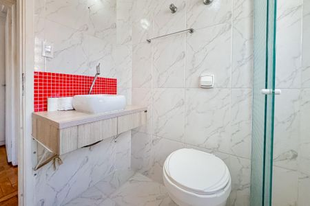 Apartamento à venda com 80m², 2 quartos e 1 vagaBanheiro Corredor