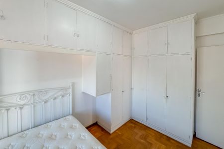 Apartamento à venda com 80m², 2 quartos e 1 vagaQuarto 2 - Armários