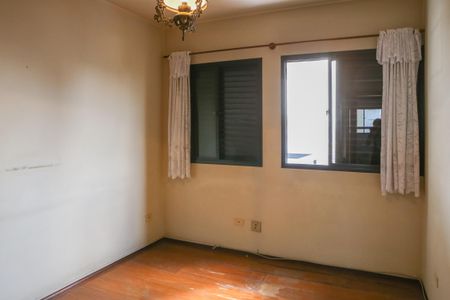 Apartamento à venda com 170m², 4 quartos e 3 vagasQuarto 4