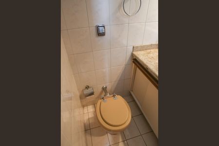 Apartamento à venda com 170m², 4 quartos e 3 vagasBanheiro da Suíte 2