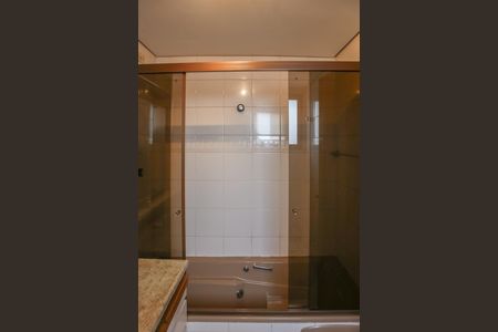 Apartamento à venda com 170m², 4 quartos e 3 vagasBanheiro da Suíte 1