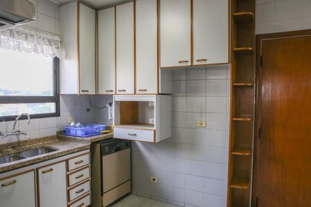 Apartamento à venda com 170m², 4 quartos e 3 vagasCozinha