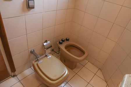 Apartamento à venda com 170m², 4 quartos e 3 vagasBanheiro da Suíte 1