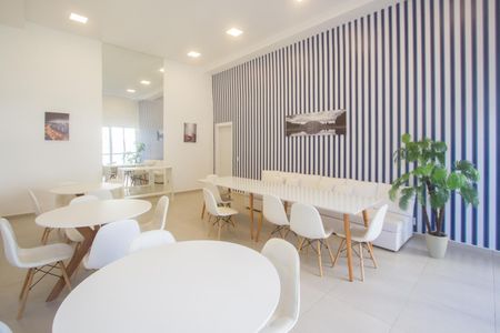 Apartamento à venda com 37m², 2 quartos e sem vagaÁrea comum - Salão de Festas