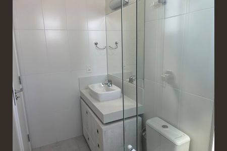 Casa de condomínio à venda com 252m², 4 quartos e 4 vagasBanheiro Suíte 2