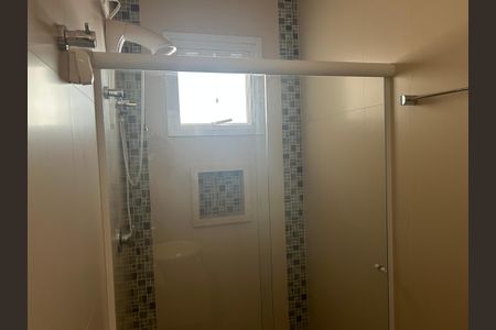 Casa de condomínio à venda com 252m², 4 quartos e 4 vagasBanheiro Suíte 1