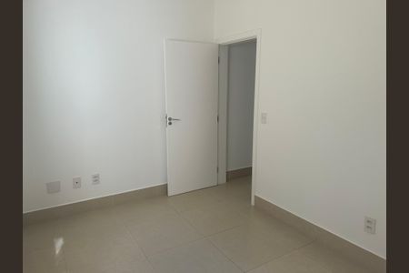 Casa de condomínio à venda com 252m², 4 quartos e 4 vagasSuíte 1