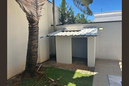 Casa de condomínio à venda com 252m², 4 quartos e 4 vagasCasa de cachorro