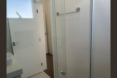 Casa de condomínio à venda com 252m², 4 quartos e 4 vagasBanheiro Suíte 3