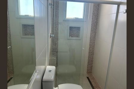 Casa de condomínio à venda com 252m², 4 quartos e 4 vagasBanheiro Suíte 2