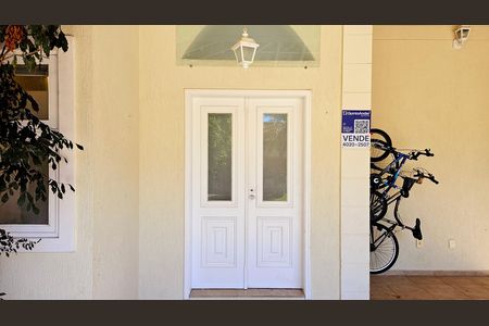 Casa de condomínio à venda com 279m², 3 quartos e 1 vagaPlaquinha