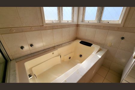 Casa de condomínio à venda com 279m², 3 quartos e 1 vagaBanheiro Suíte master
