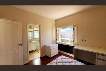 Casa de condomínio à venda com 279m², 3 quartos e 1 vagaQuarto 3 - Suíte