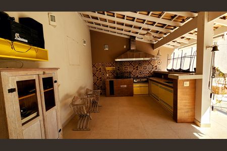 Casa de condomínio à venda com 279m², 3 quartos e 1 vagaChurrasqueira