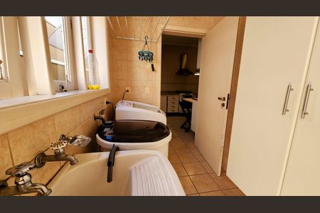 Casa de condomínio à venda com 279m², 3 quartos e 1 vagaÁrea de Serviço