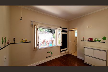 Casa de condomínio à venda com 279m², 3 quartos e 1 vagaQuarto Suíte