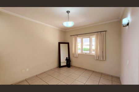 Casa de condomínio à venda com 279m², 3 quartos e 1 vagaSala