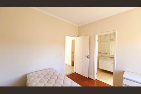 Casa de condomínio à venda com 279m², 3 quartos e 1 vagaQuarto 3 - Suíte