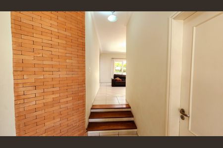 Casa de condomínio à venda com 279m², 3 quartos e 1 vagaHall de entrada
