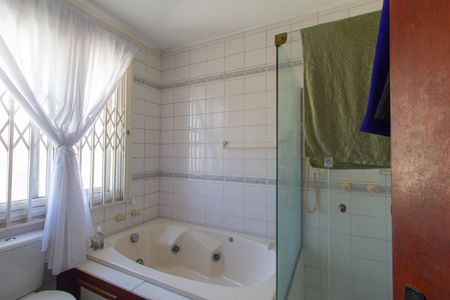 Apartamento à venda com 128m², 4 quartos e 1 vagaBanheiro da Suíte