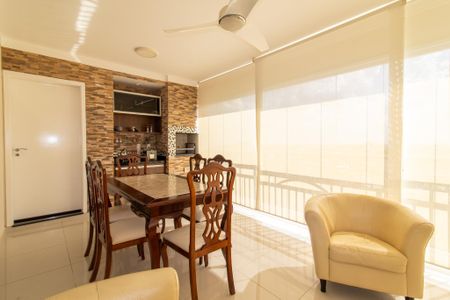 Apartamento à venda com 138m², 3 quartos e 3 vagasVaranda Gourmet