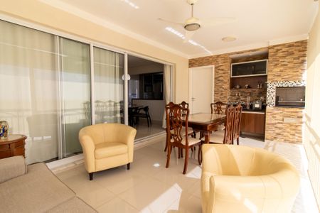 Apartamento à venda com 138m², 3 quartos e 3 vagasVaranda Gourmet