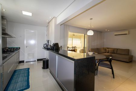 Apartamento à venda com 138m², 3 quartos e 3 vagasCozinha