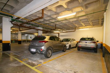 Apartamento à venda com 138m², 3 quartos e 3 vagasÁrea comum - Estacionamento