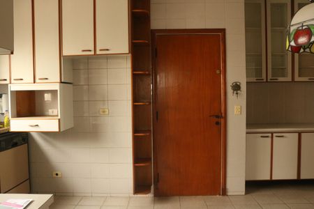 Apartamento à venda com 170m², 4 quartos e 4 vagasCozinha