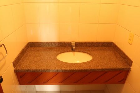 Apartamento à venda com 170m², 4 quartos e 4 vagasLavabo