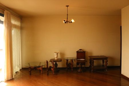 Apartamento à venda com 170m², 4 quartos e 4 vagasSala