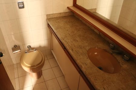 Apartamento à venda com 170m², 4 quartos e 4 vagasBanheiro da Suíte 1