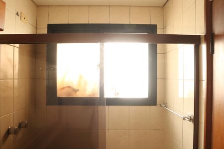 Apartamento à venda com 170m², 4 quartos e 4 vagasBanheiro da Suíte 1