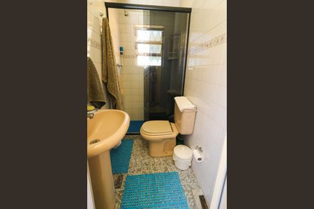 Casa à venda com 126m², 4 quartos e 4 vagas Casa à venda com 126m², 4 quartos e 4 vagasBanheiro da Suíte