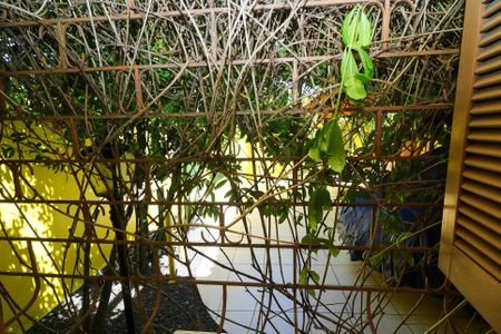 Casa à venda com 126m², 4 quartos e 4 vagas Casa à venda com 126m², 4 quartos e 4 vagasVista do Quarto 1