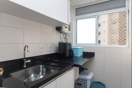 Apartamento à venda com 64m², 2 quartos e 1 vagaÁrea de Serviço